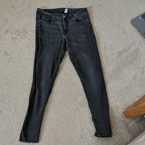 Black Skinny Jeans